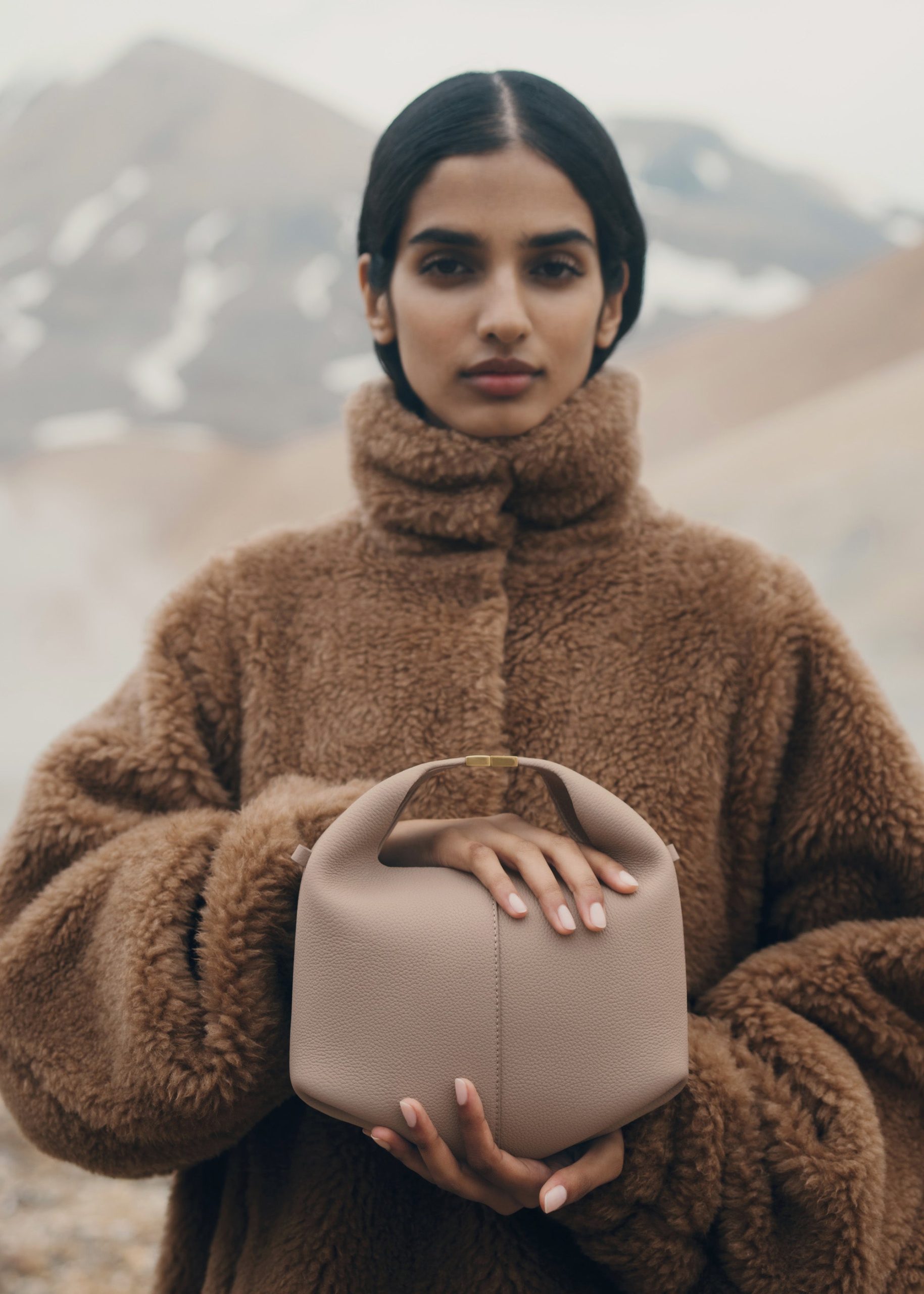 Béri - Textured Taupe - Image 4