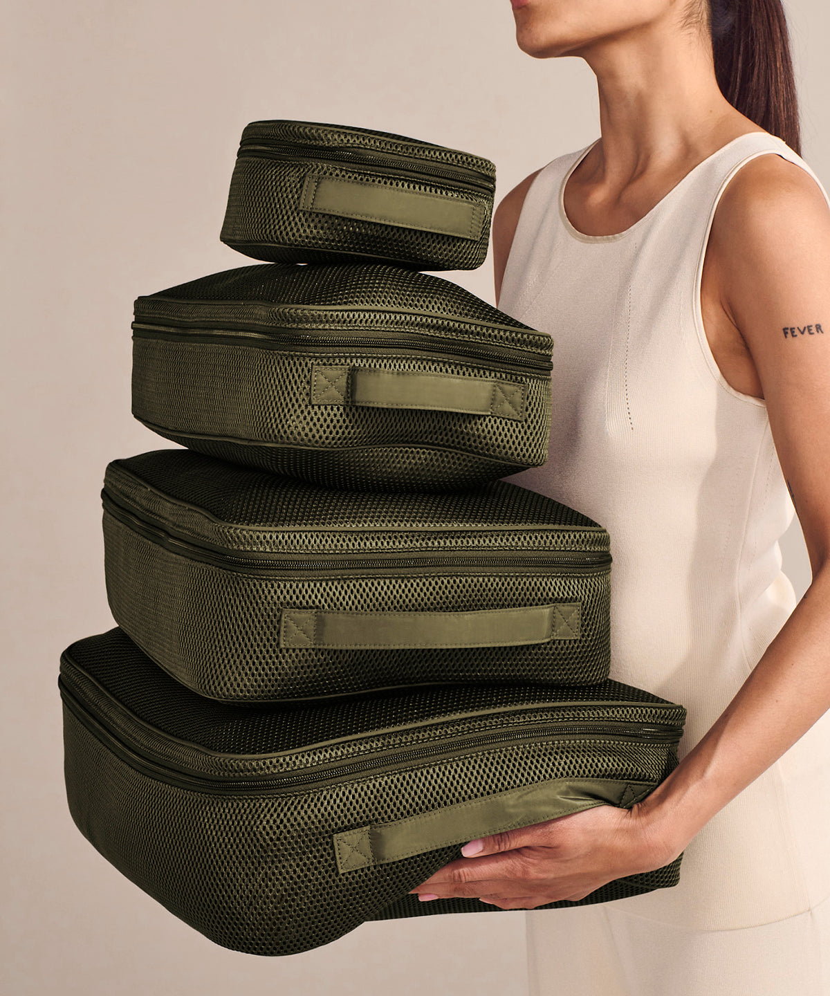 Roma Packing Cube in Dark Moss Air Mesh. Medium - Image 6